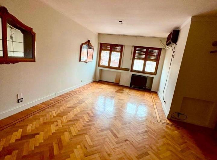 Departamento · 106m² · 6 Ambientes · 1 Cochera