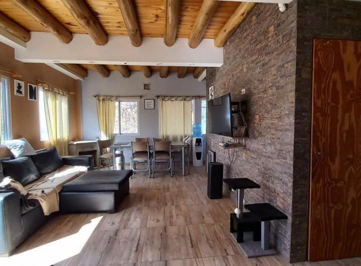 Casa · 224m² · 3 Ambientes · 2 Cocheras
