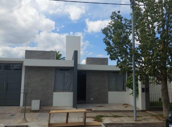 Casa · 115m² · 3 Dormitorios