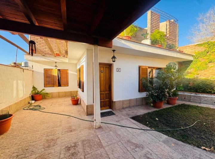 Casa · 133m² · 1 Ambiente · 1 Cochera