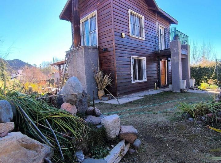 Casa · 190m² · 3 Ambientes · 1 Cochera