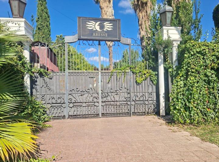 Casa · 600m² · 8 Ambientes