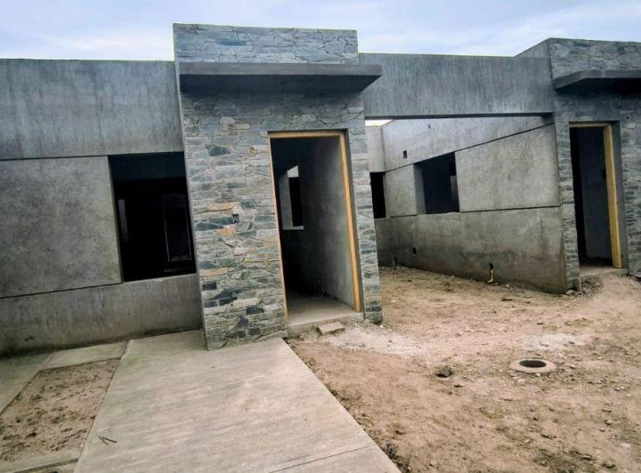 Casa · 80m² · 4 Ambientes · 1 Cochera