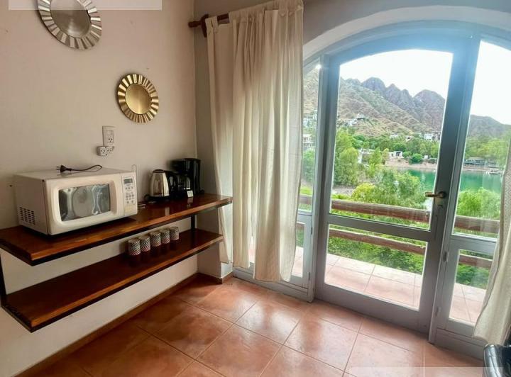 Casa · 140m² · 5 Ambientes · 1 Cochera