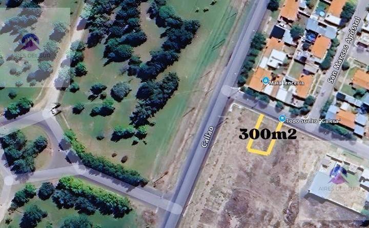 Terreno · 300m²