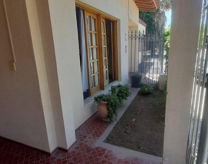 Casa · 163m² · 4 Ambientes · 2 Cocheras