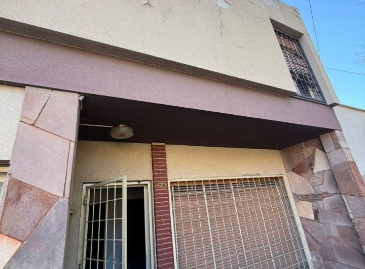 Casa · 185m² · 5 Ambientes · 1 Cochera