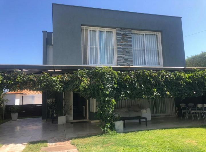 Casa · 134m² · 4 Ambientes · 1 Cochera