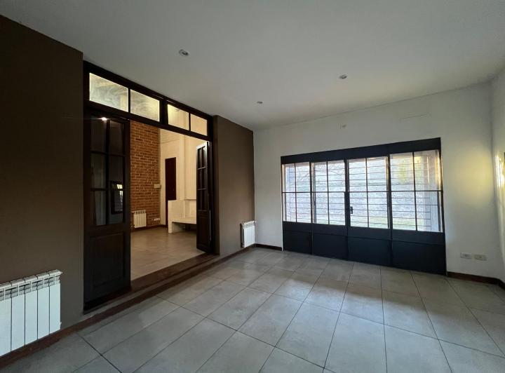 Casa · 240m² · 3 Dormitorios