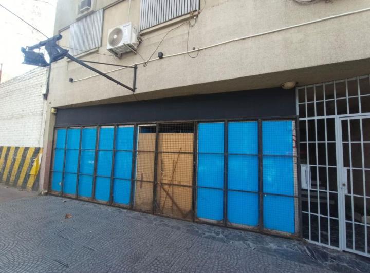 Local comercial · 390m² · 4 Ambientes