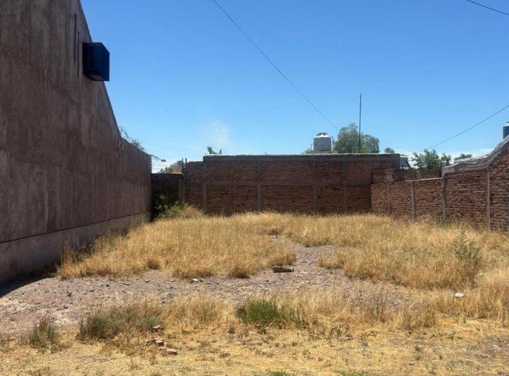 Terreno · 300m²