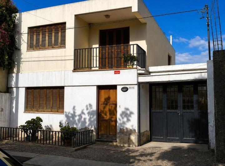 Casa · 299m² · 6 Ambientes · 2 Cocheras