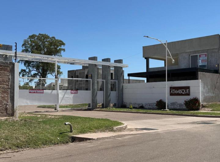 Terreno · 300m²