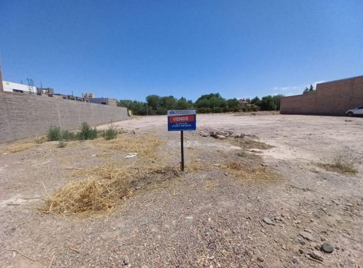 Terreno · 300m²