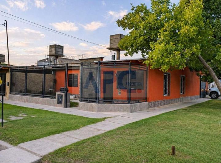 Casa · 80m² · 5 Ambientes