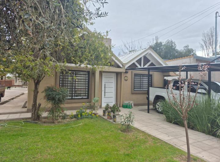Casa · 160m² · 5 Ambientes · 1 Cochera