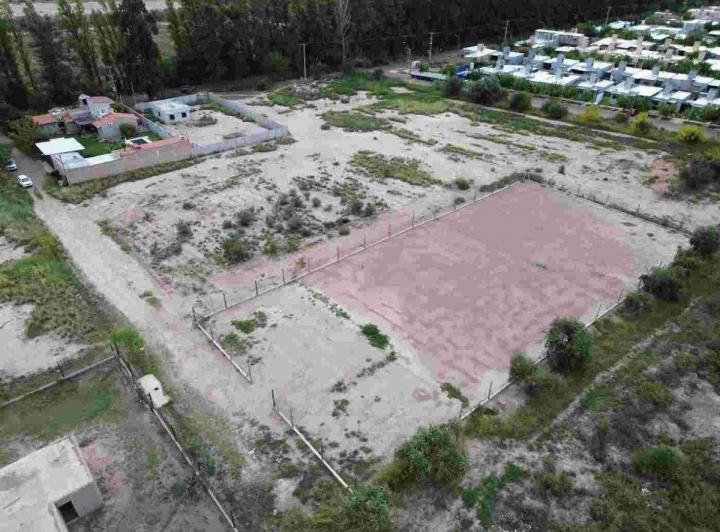 Terreno · 2135m²