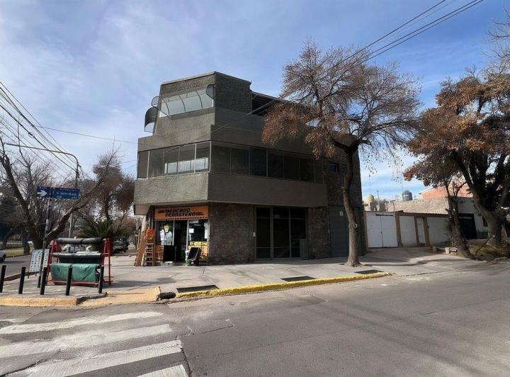 Oficina comercial · 375m² · 2 Cocheras