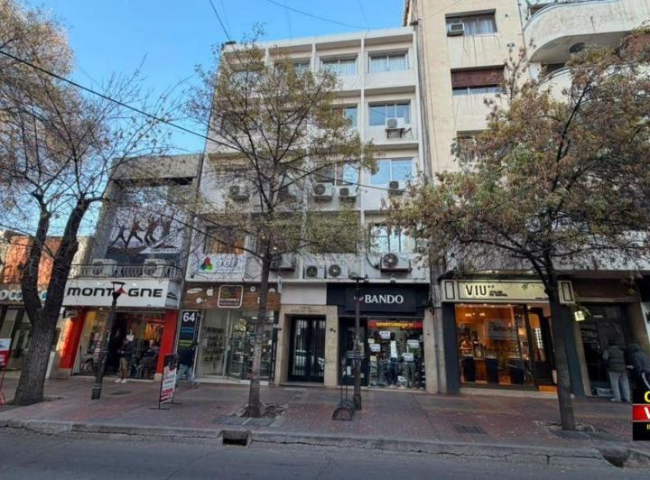 Oficina comercial · 30m² · 2 Ambientes · 1 Cochera
