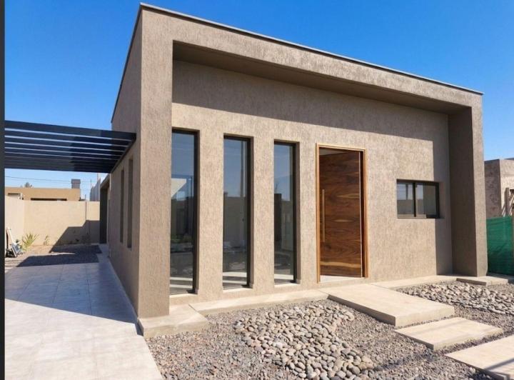 Casa · 130m² · 4 Ambientes · 1 Cochera