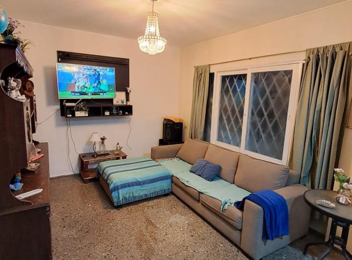 Casa · 100m² · 6 Ambientes · 1 Cochera