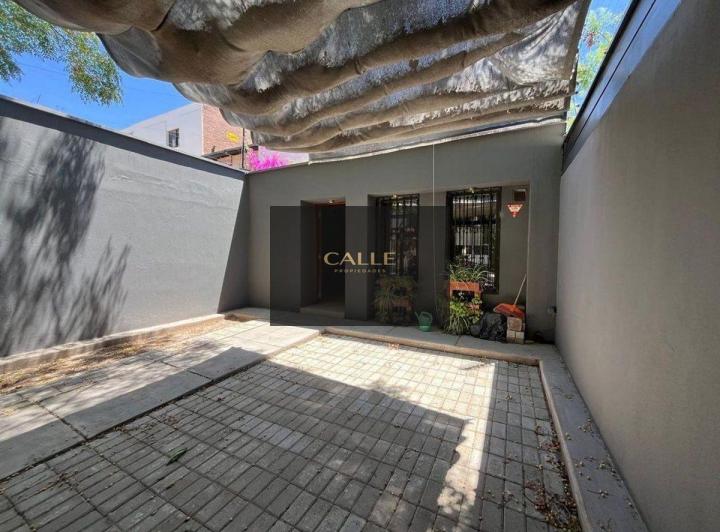 Casa · 120m² · 6 Ambientes · 1 Cochera