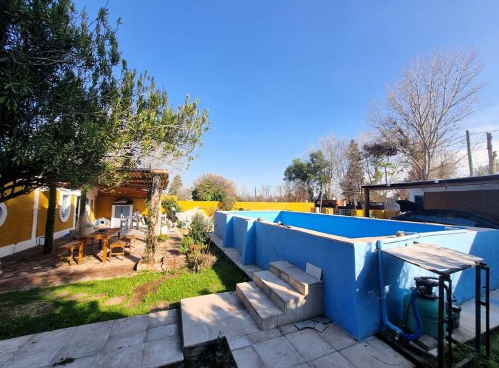 Casa · 194m² · 6 Ambientes · 1 Cochera