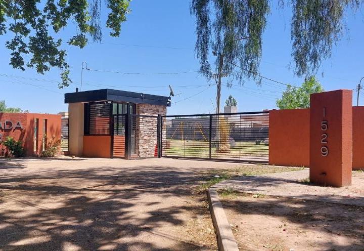 Terreno · 300m²
