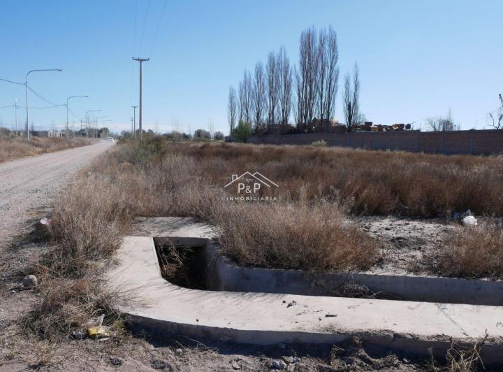 Terreno · 300m²