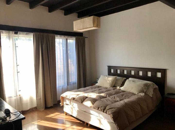 Casa · 320m² · 7 Ambientes