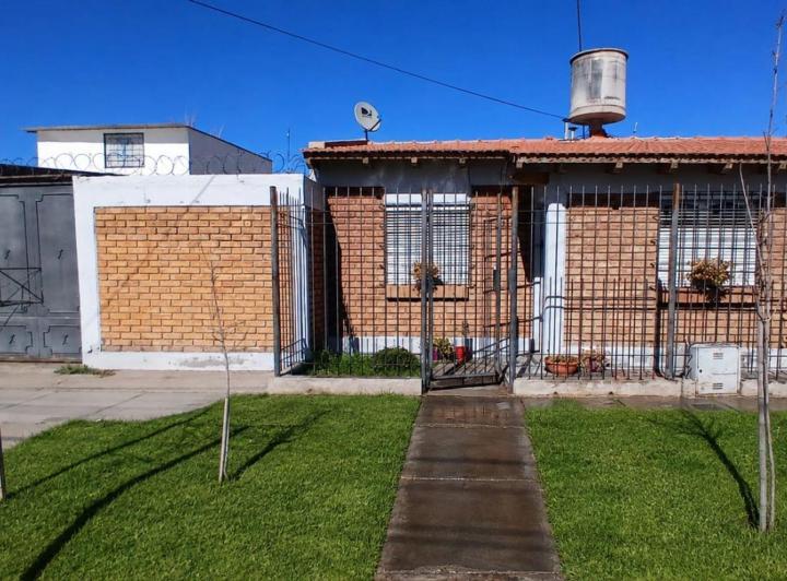 Casa · 135m² · 4 Ambientes · 1 Cochera