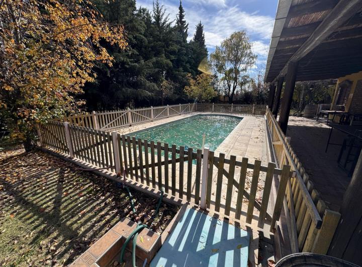 Hotel · 284m² · 6 Ambientes · 3 Cocheras