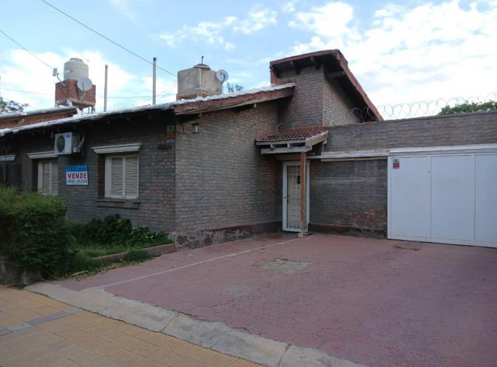 Casa · 123m² · 4 Ambientes · 1 Cochera