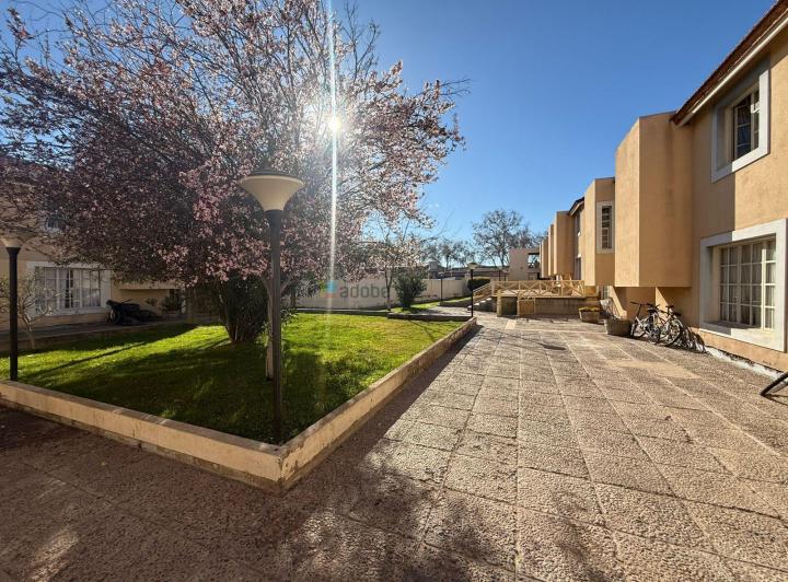 Departamento · 100m² · 3 Dormitorios · 1 Cochera