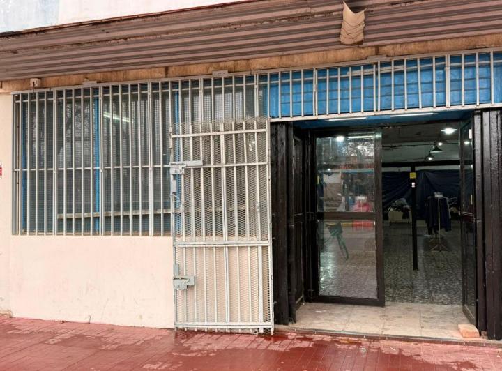 Bodega-Galpón · 814m² · 5 Ambientes