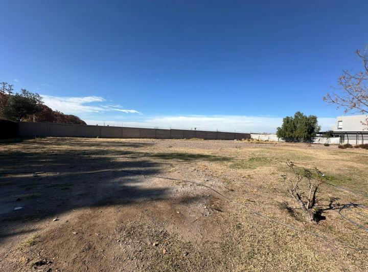 Terreno · 426m²