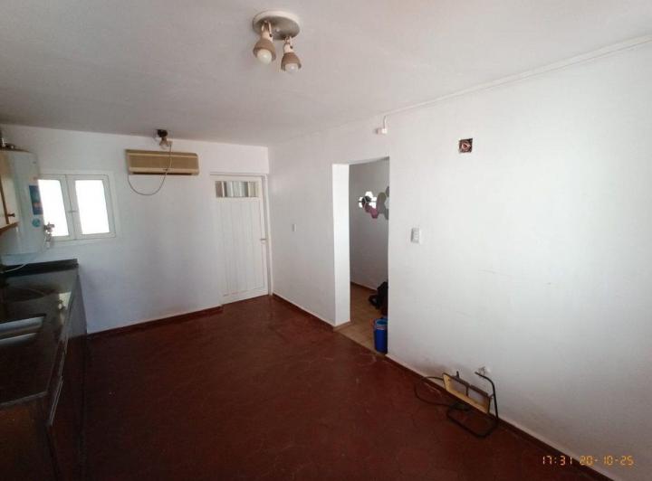Casa · 80m² · 3 Ambientes · 2 Cocheras
