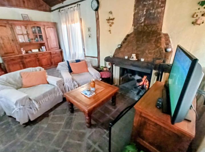 Casa · 72m² · 4 Ambientes · 2 Cocheras