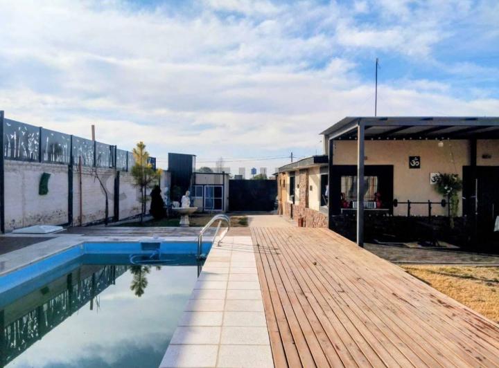 Casa · 162m² · 3 Ambientes · 3 Cocheras