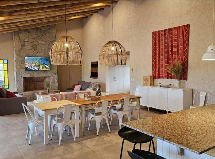 Casa · 217m² · 1 Ambiente · 4 Cocheras