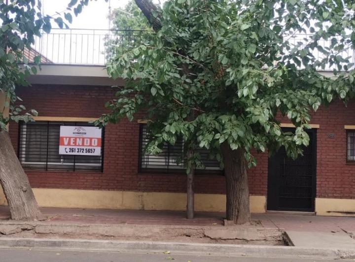 Casa · 92m² · 3 Ambientes · 1 Cochera