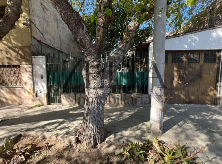 Casa · 155m² · 3 Ambientes · 2 Cocheras