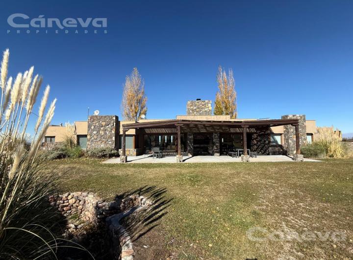 Quinta vacacional · 400m² · 6 Ambientes
