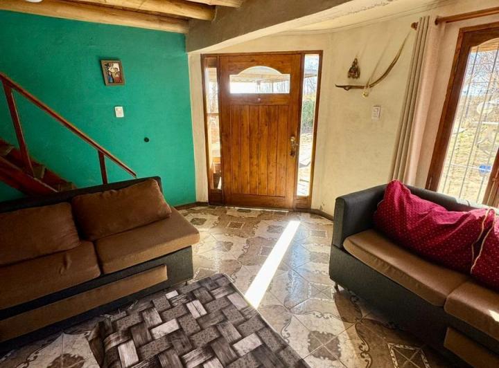 Casa · 200m² · 5 Ambientes · 1 Cochera