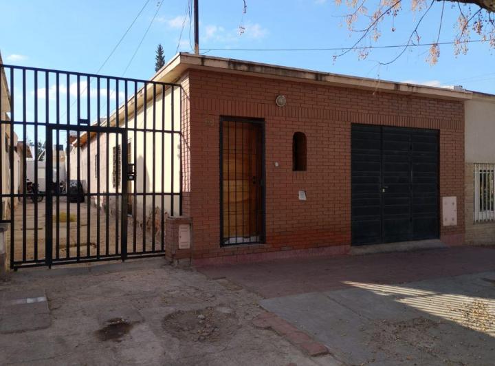 Casa · 114m² · 3 Ambientes · 1 Cochera
