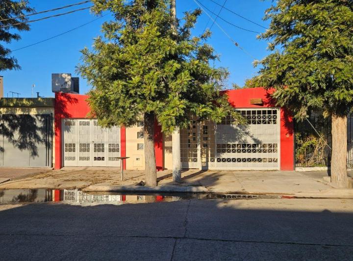 Casa · 170m² · 5 Ambientes · 1 Cochera