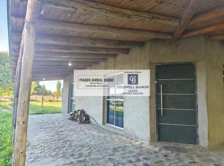 Casa · 130m² · 4 Ambientes · 1 Cochera