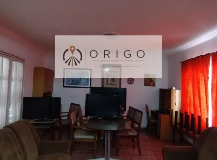 Casa · 194m² · 7 Ambientes · 1 Cochera