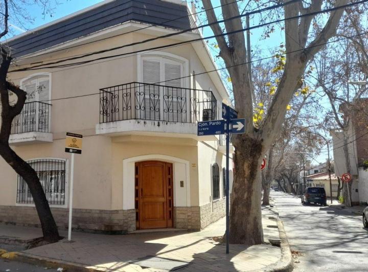 Casa · 178m² · 5 Ambientes · 1 Cochera