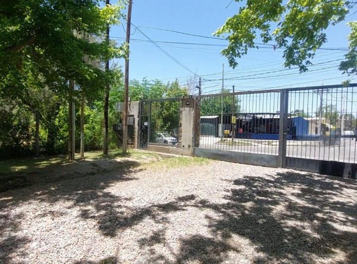 Terreno · 965m²
